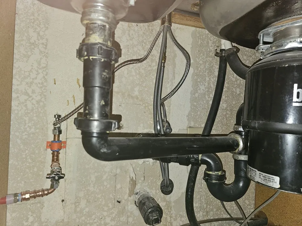 Slide of Curoso Plumbing