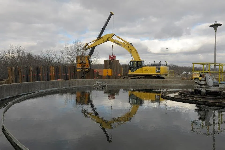 Slide of Curry Construction