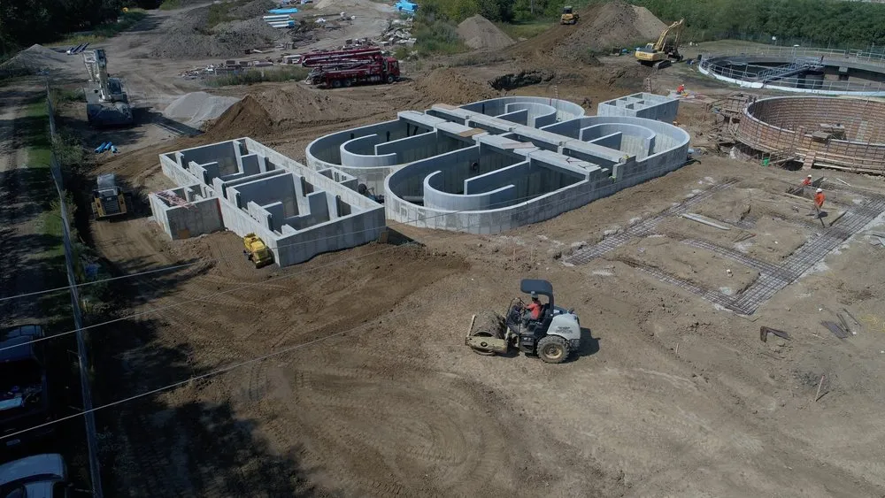 Slide of Curry Construction