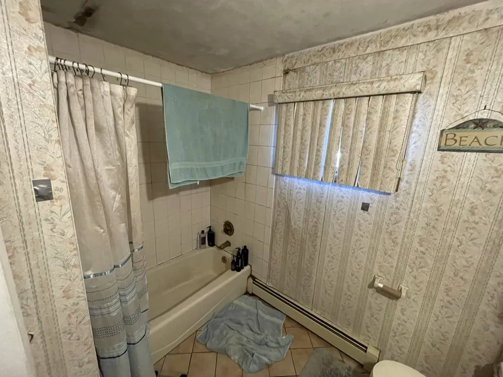 Slide of Custom design and Contracting