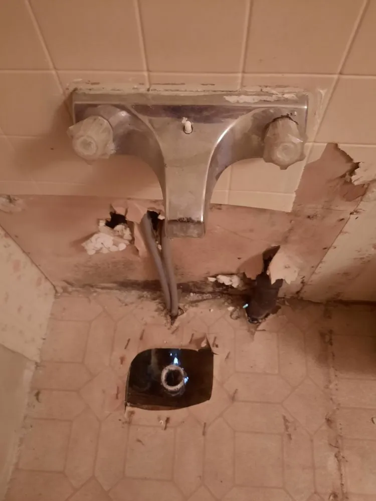 Slide of Cut right repair and construction