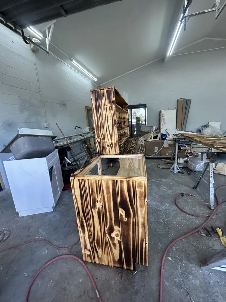 Slide of Cuzzie Home Improvements