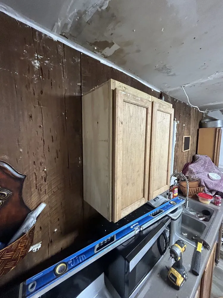 Slide of Cuzzie Home Improvements