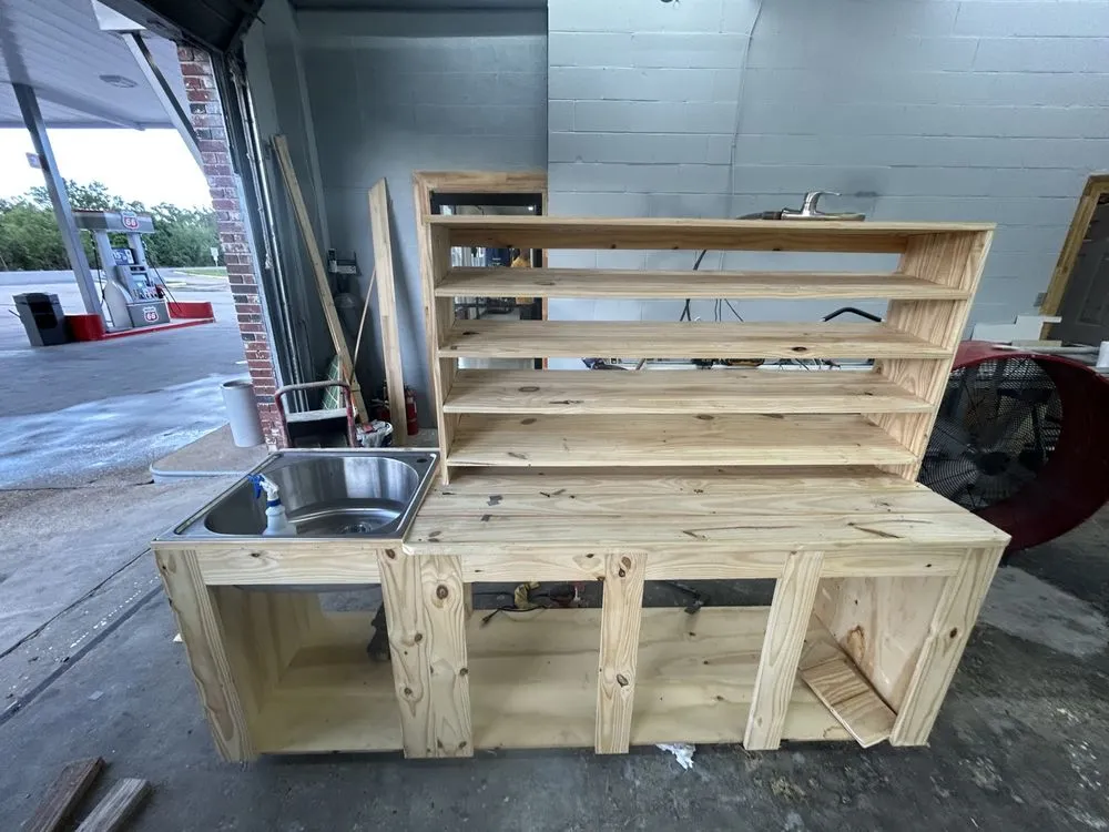 Slide of Cuzzie Home Improvements