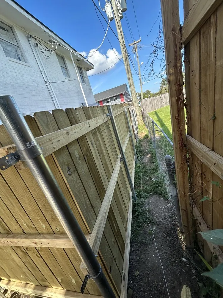 Slide of Cuzzie Home Improvements