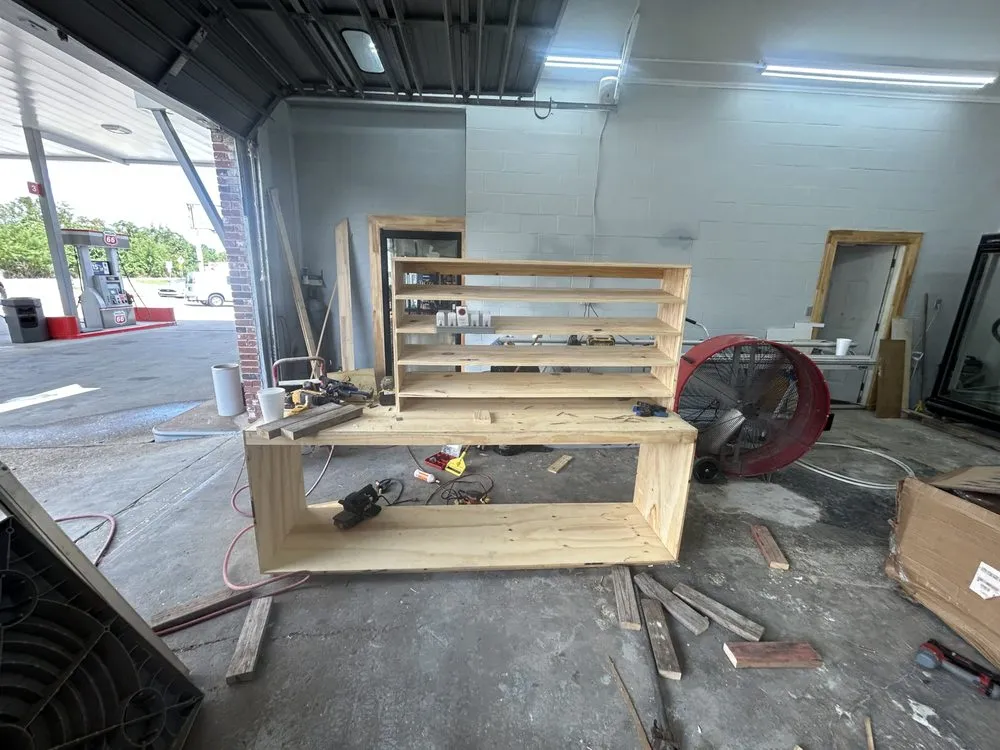 Slide of Cuzzie Home Improvements