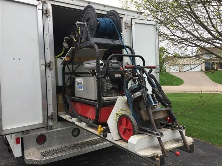 Slide of D & D Drain Service