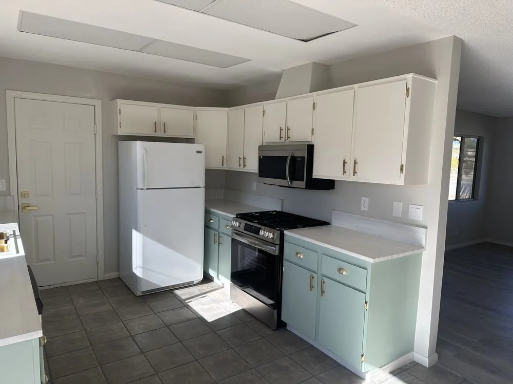 Slide of D & G Handyman Service