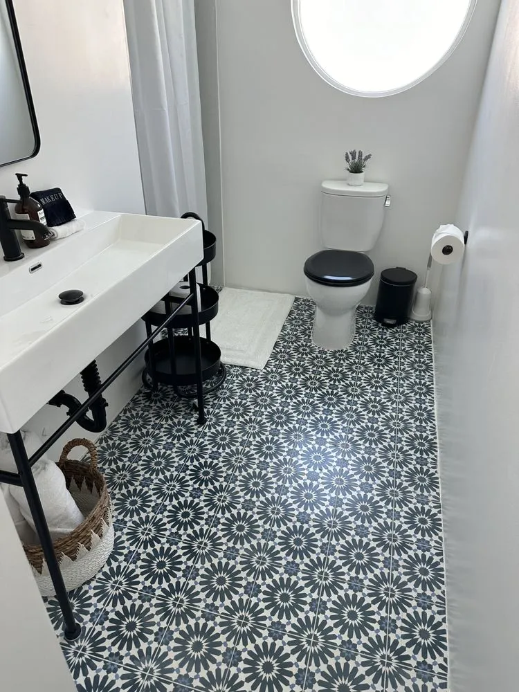 Slide of D & G Handyman Service