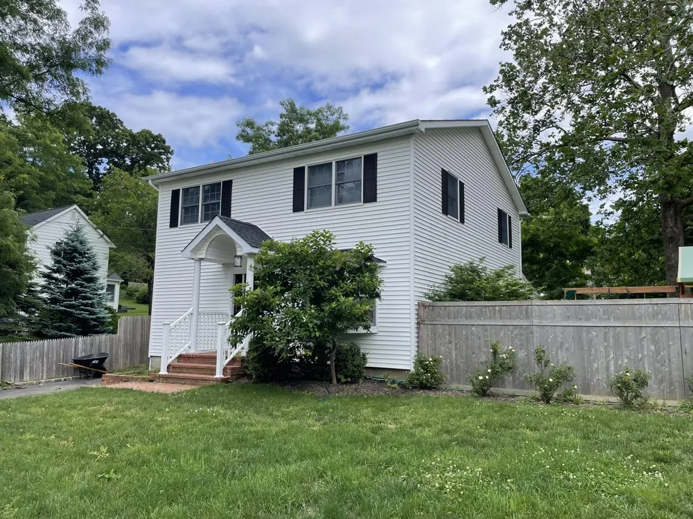 Slide of D & M Home Specialist