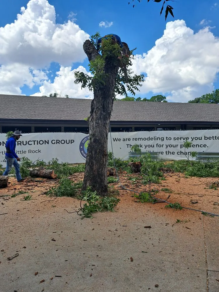 Emergency leak detection experts serving Balch Springs, TX - D & R General Construction Tree Service and More