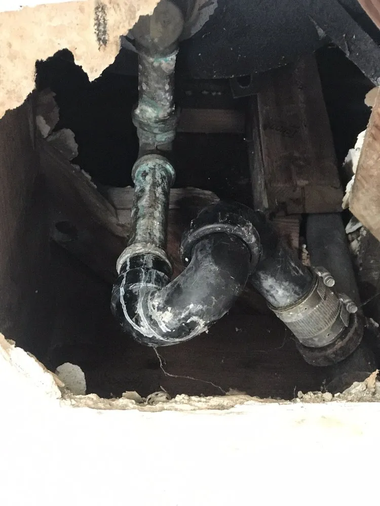 Slide of D J's Plumbing Service