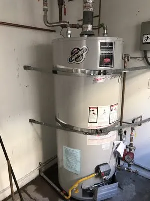 D J's Plumbing Service Logo