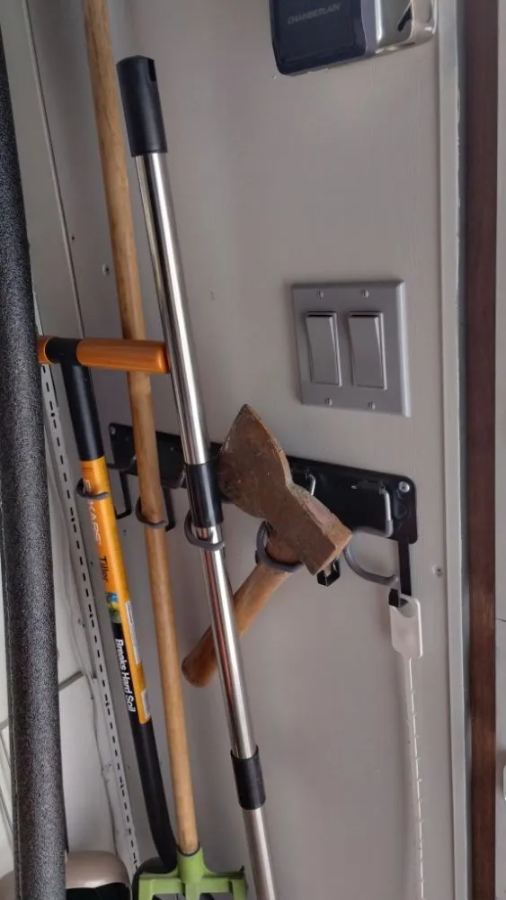 Slide of D-ManElectric