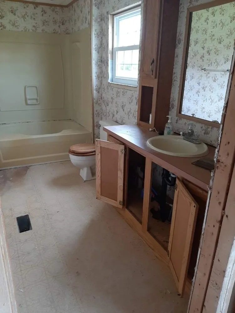 Slide of D. Russell Home Repairs