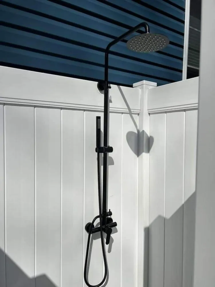 Slide of D. Russell Home Repairs