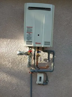 D White Plumbing Logo