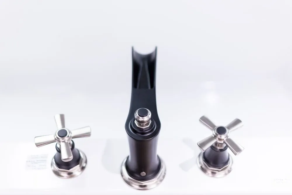 Slide of Dahl's Kitchen and Bath