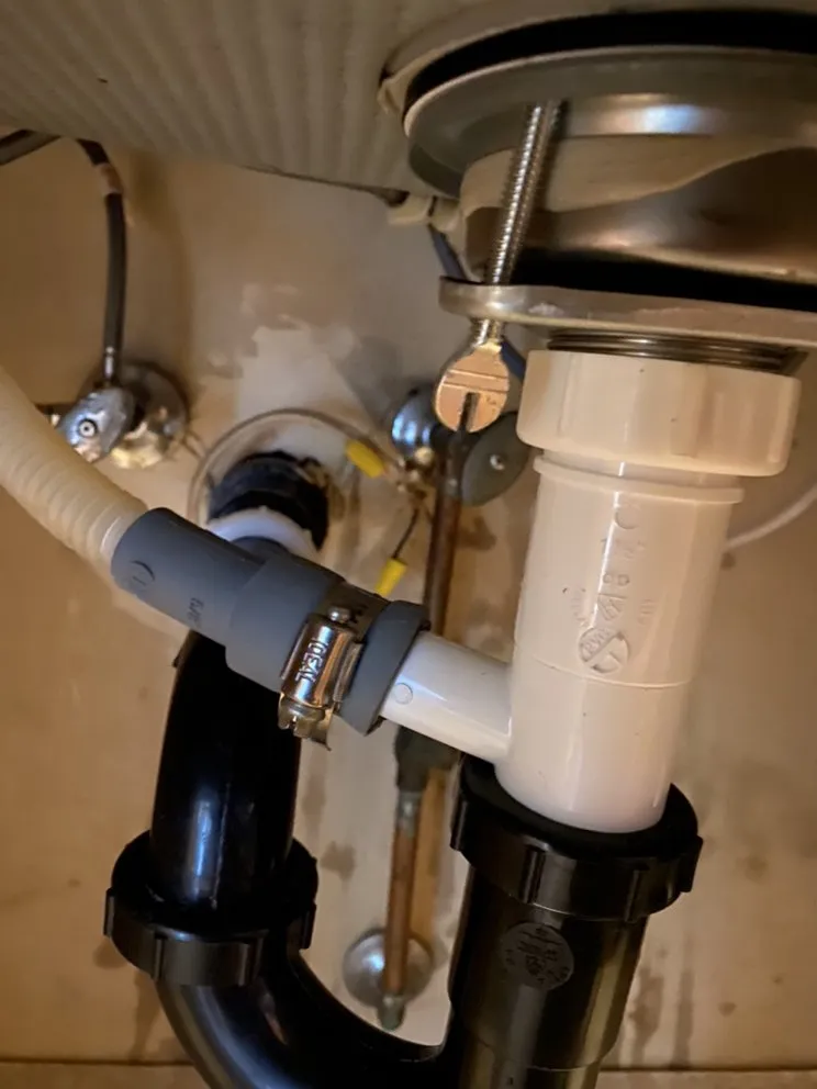Expert pipe repair for homes in Mount Holly, NJ by Dale E Dugan Plumbing & Heating