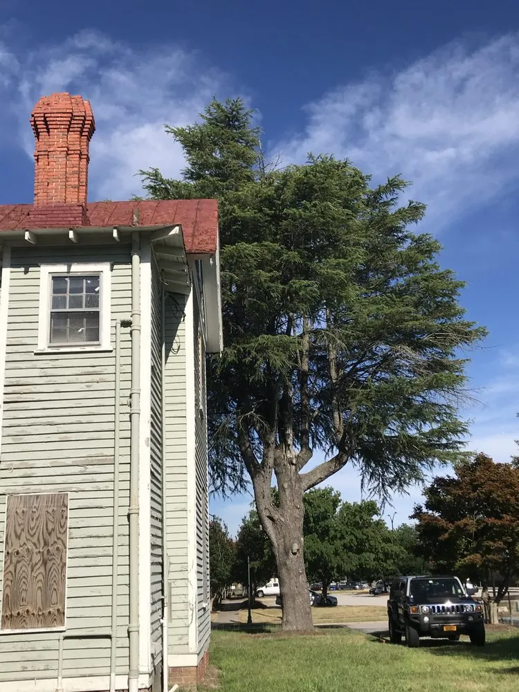 Slide of Dales Home Improvement