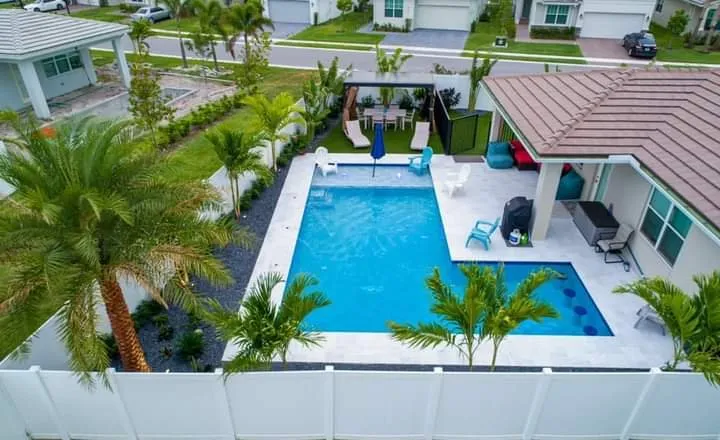 Slide of Dangie's Flooring Design