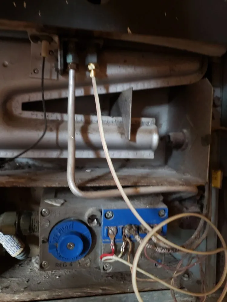 Slide of Daniel Amaya