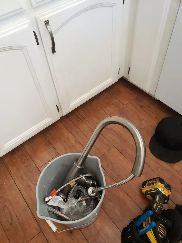 Slide of Daniel Amaya