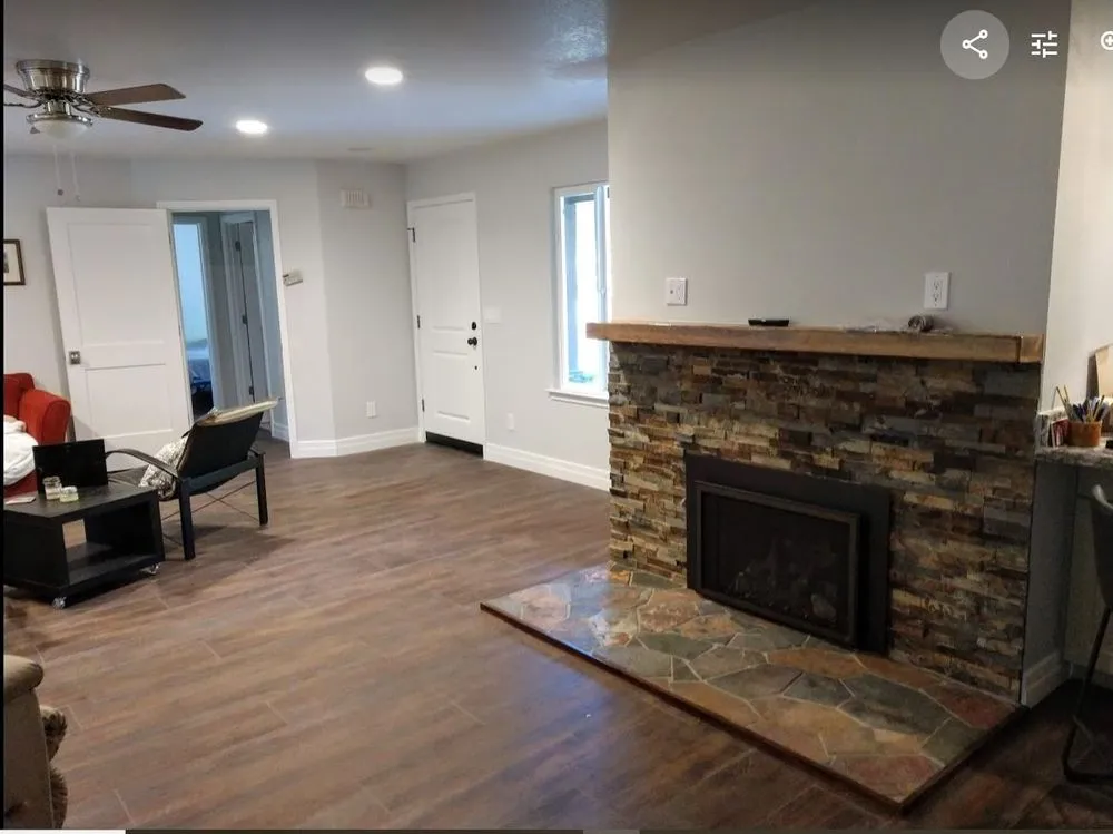 Slide of Daniel Chase Construction