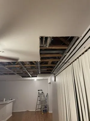 Daniel Home Remodeling Logo