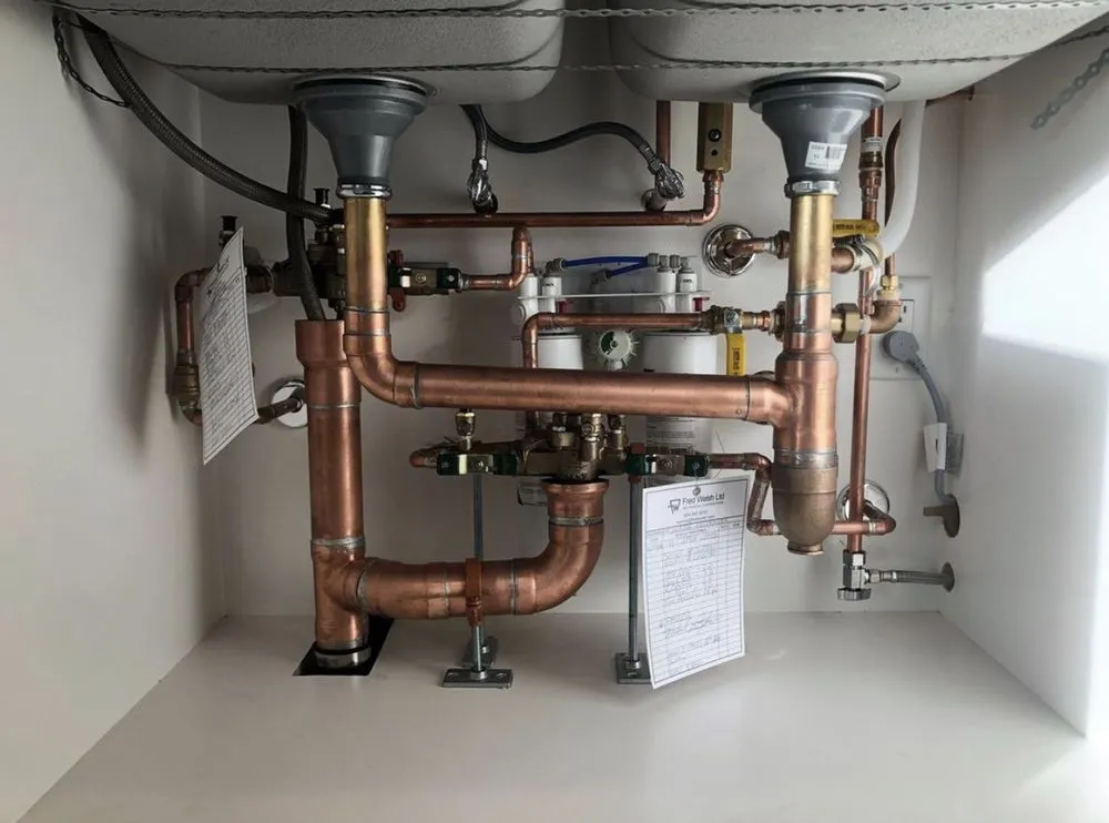 Slide of Dani’s Plumbing Services