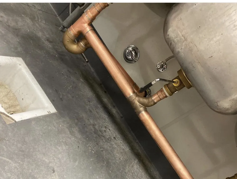 Slide of Dani’s Plumbing Services