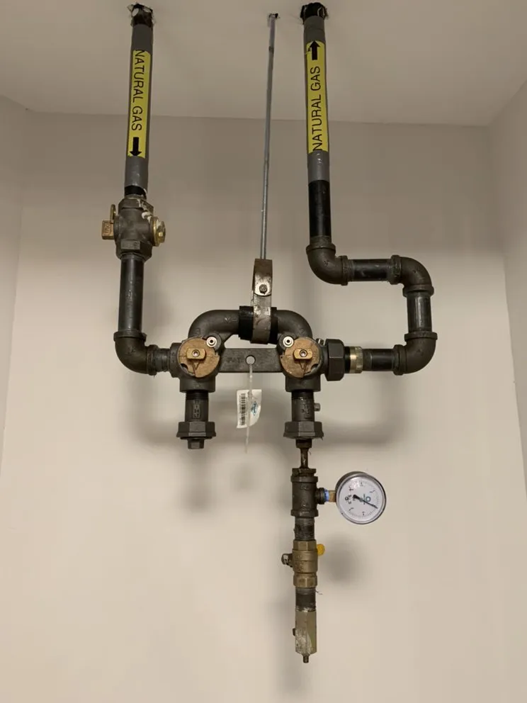 Slide of Dani’s Plumbing Services