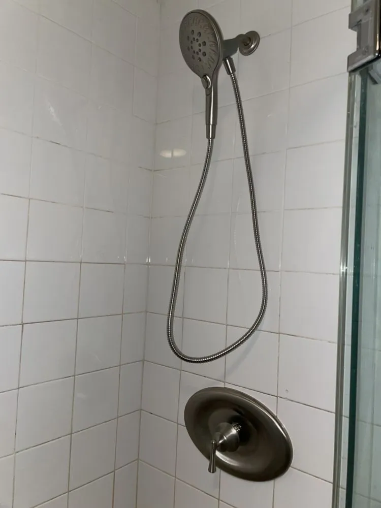 Slide of Dannys 5 Star Plumbing