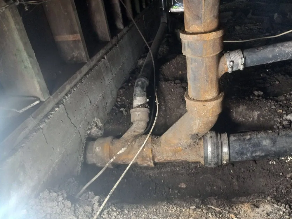 Slide of Dan's Plumbing Service