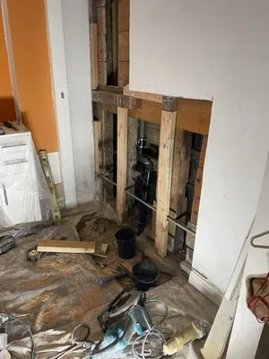 Dan's Plumbing Service Logo