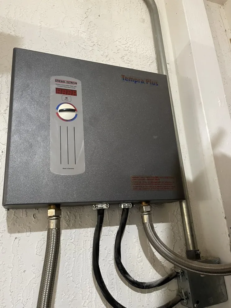 Expert drain cleaning for homes in Miami, FL by Dariel Service and Repair