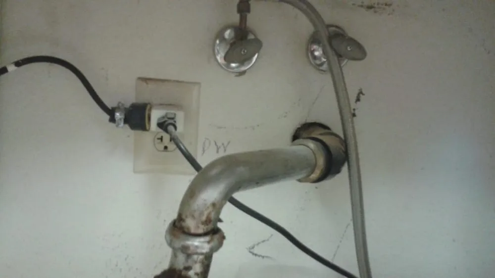 Slide of Darryl's Plumbing