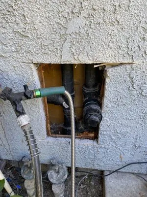 Dave Bischof Plumbing & Rooter Logo