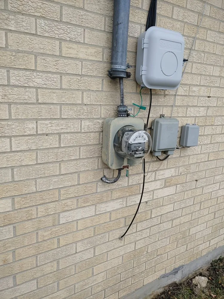 Quality leak detection in New Vienna, OH by Dave Hurst Electric Service