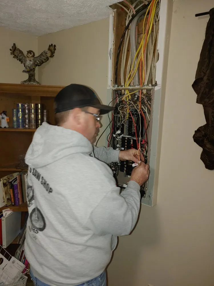 Slide of Dave Hurst Electric Service