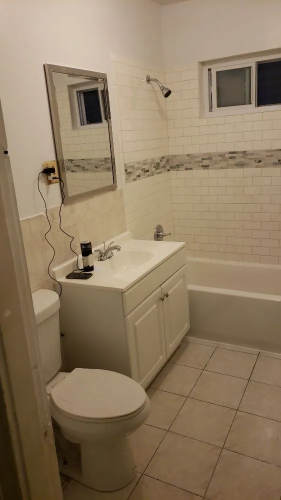 Slide of Davies Home Improvement