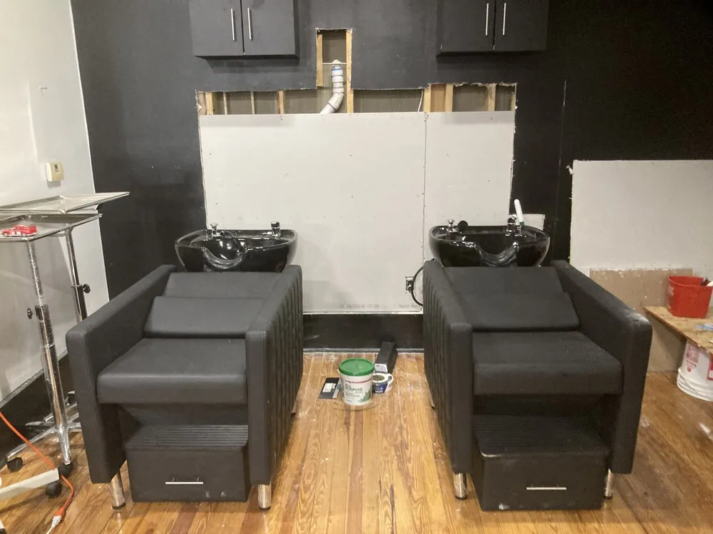 Slide of Dawg plumbers