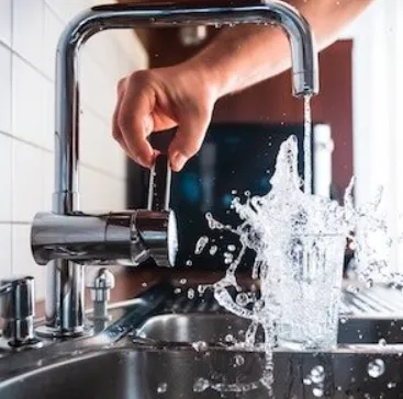 Slide of Day & Night Plumber