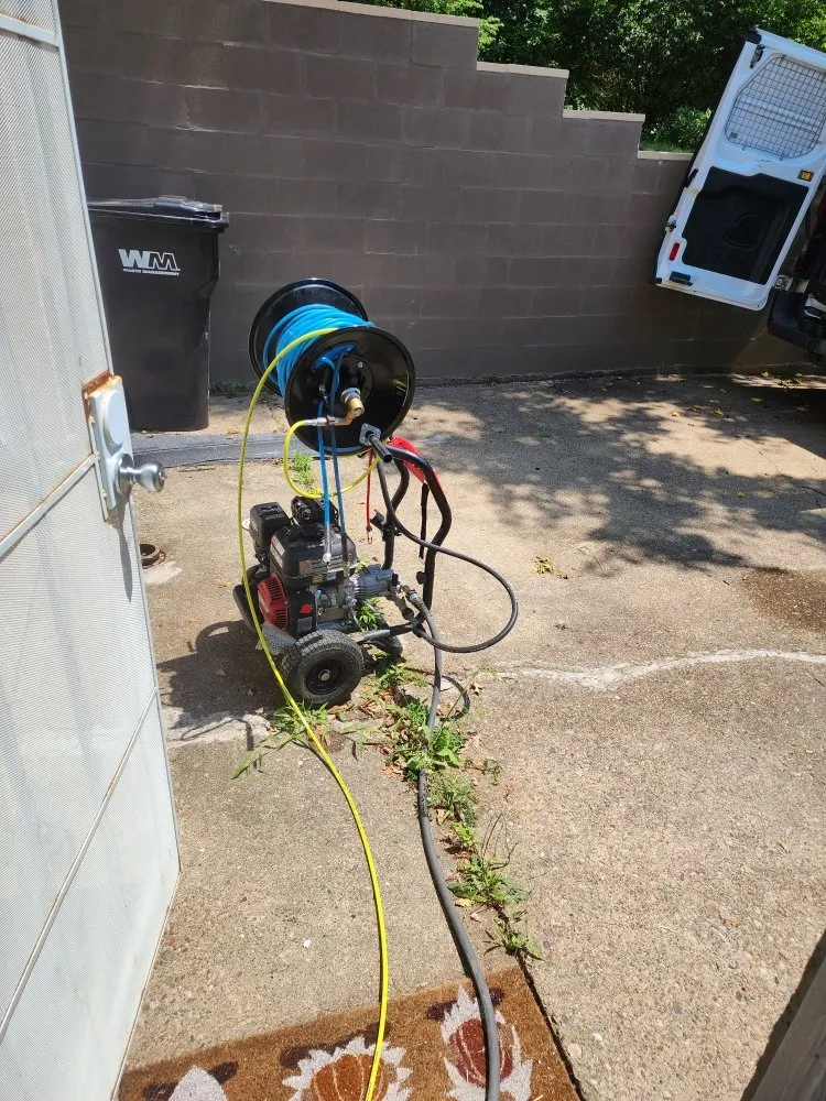 Emergency pipe repair service in Pittsburgh, PA - Day to Day Plumbing