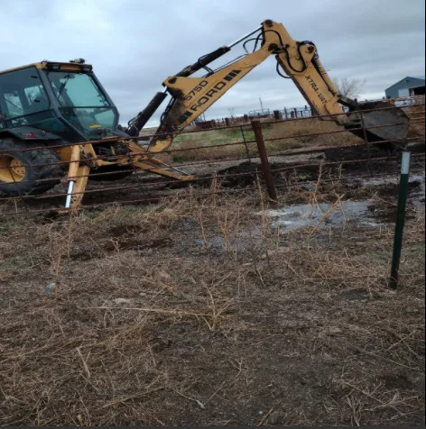 Slide of DB Plumbing & Service