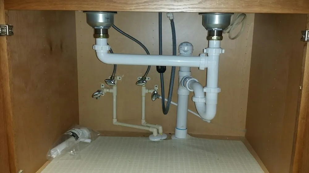 Slide of D&B Plumbing