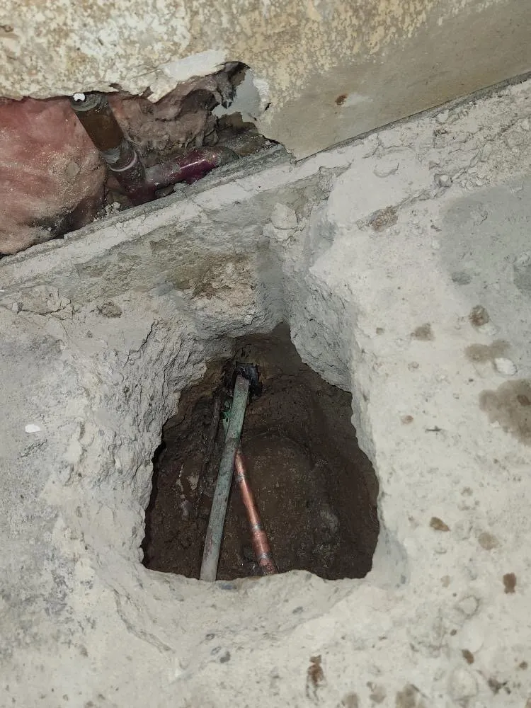 Slide of DBM Rooter and Plumbing