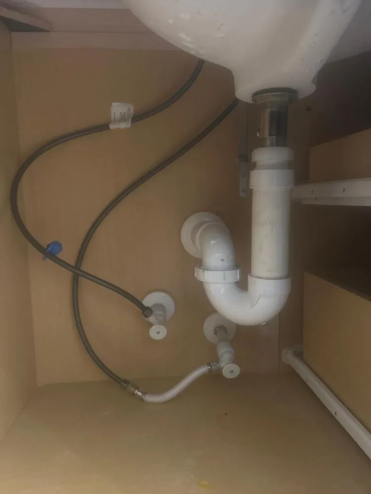 Slide of D&D Plumbing & Water Cleaning Services