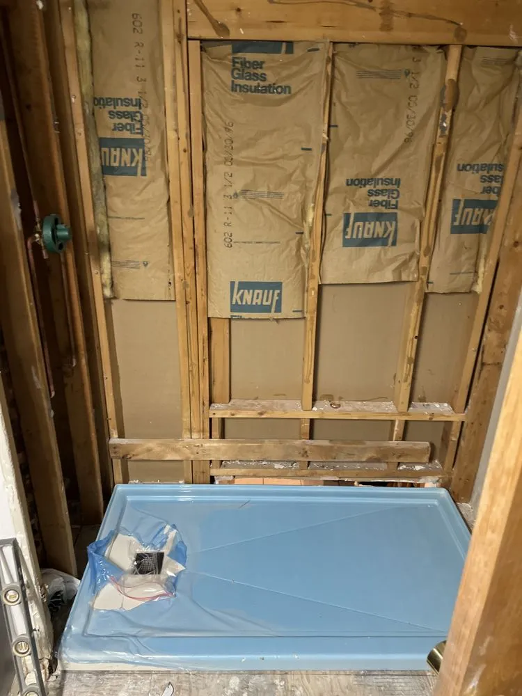 Slide of D&D plumbing and Remodeling