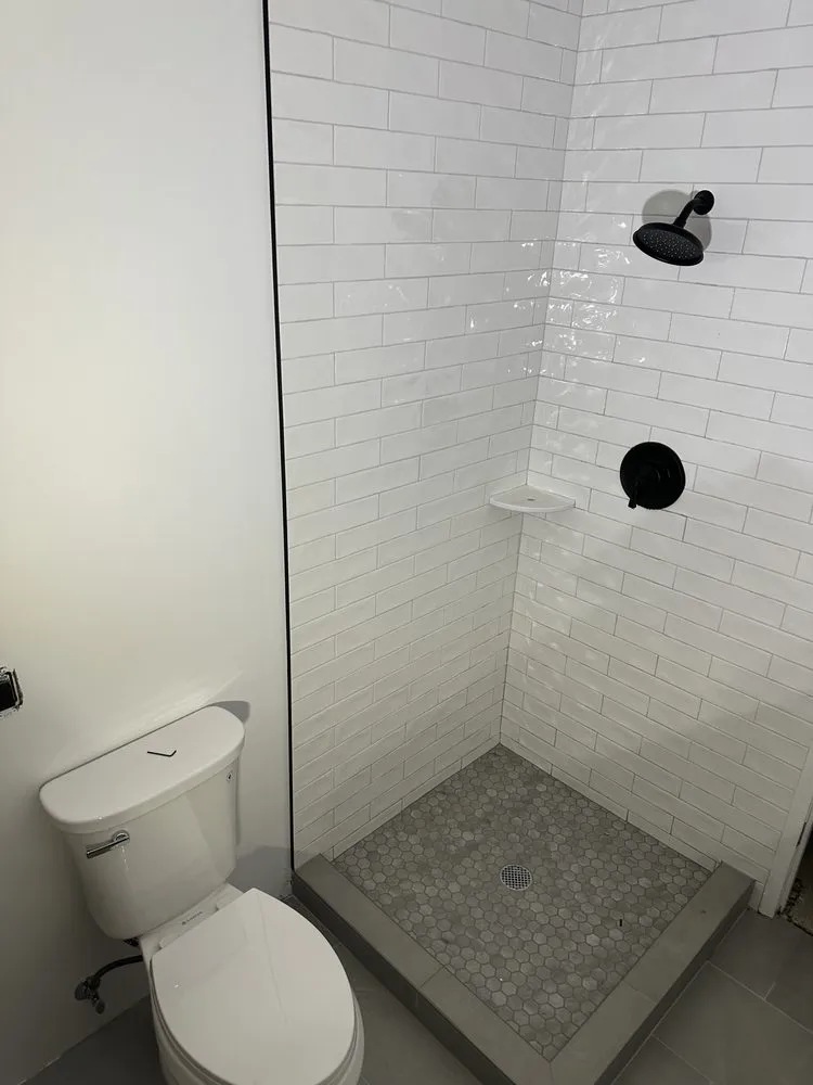 Slide of De Leon Plumbing